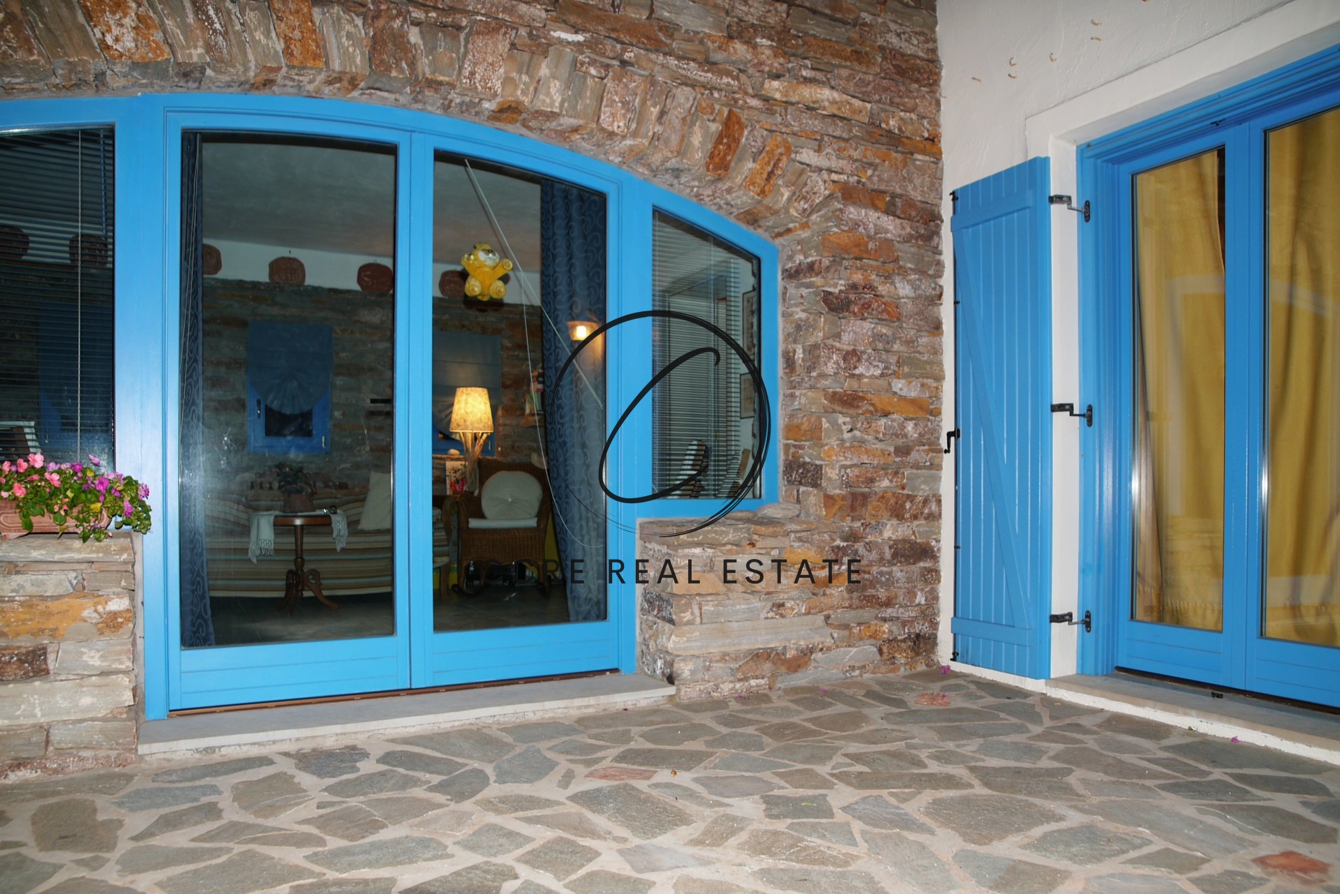 Gallery image 12