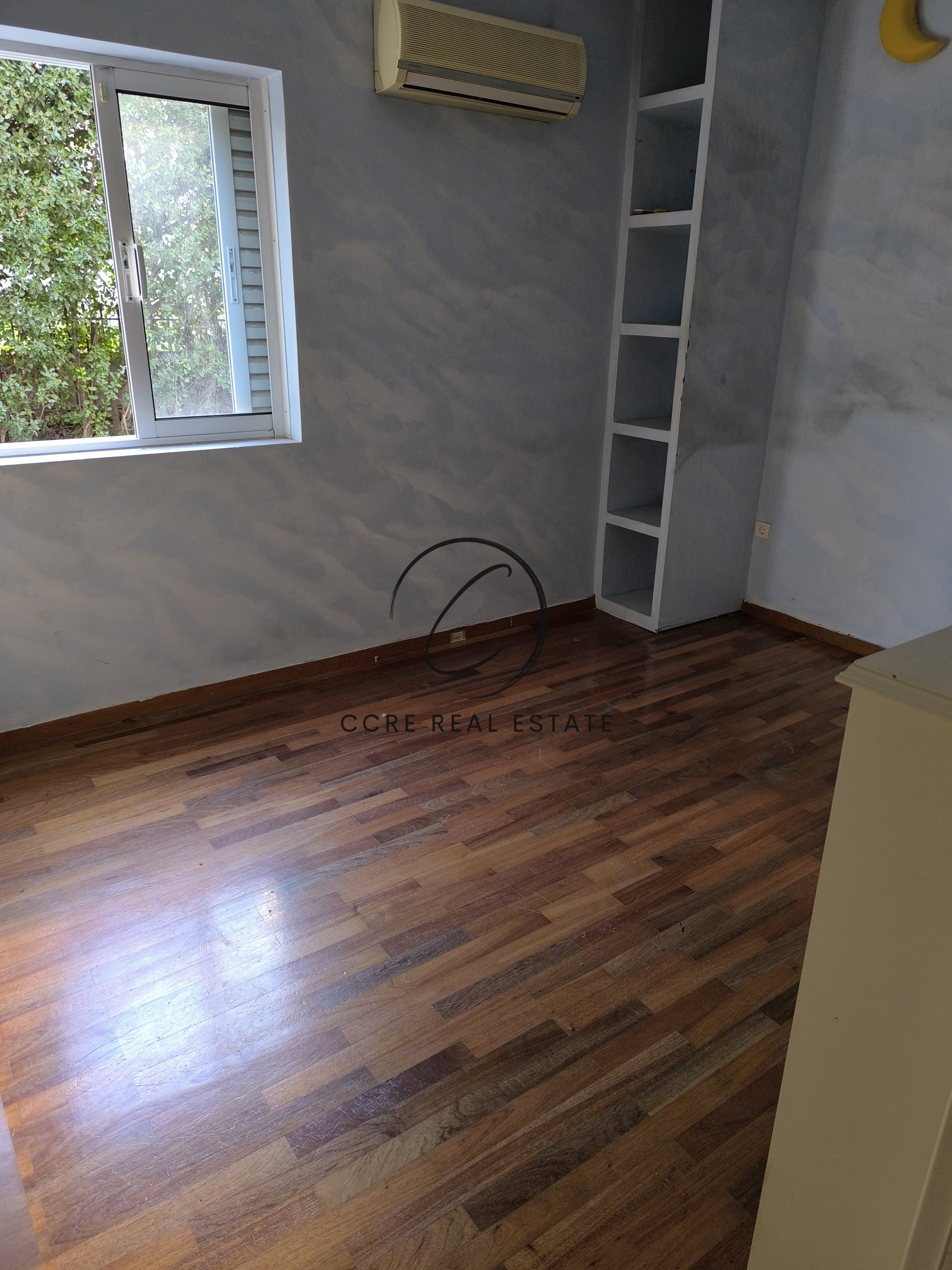 Gallery image 12