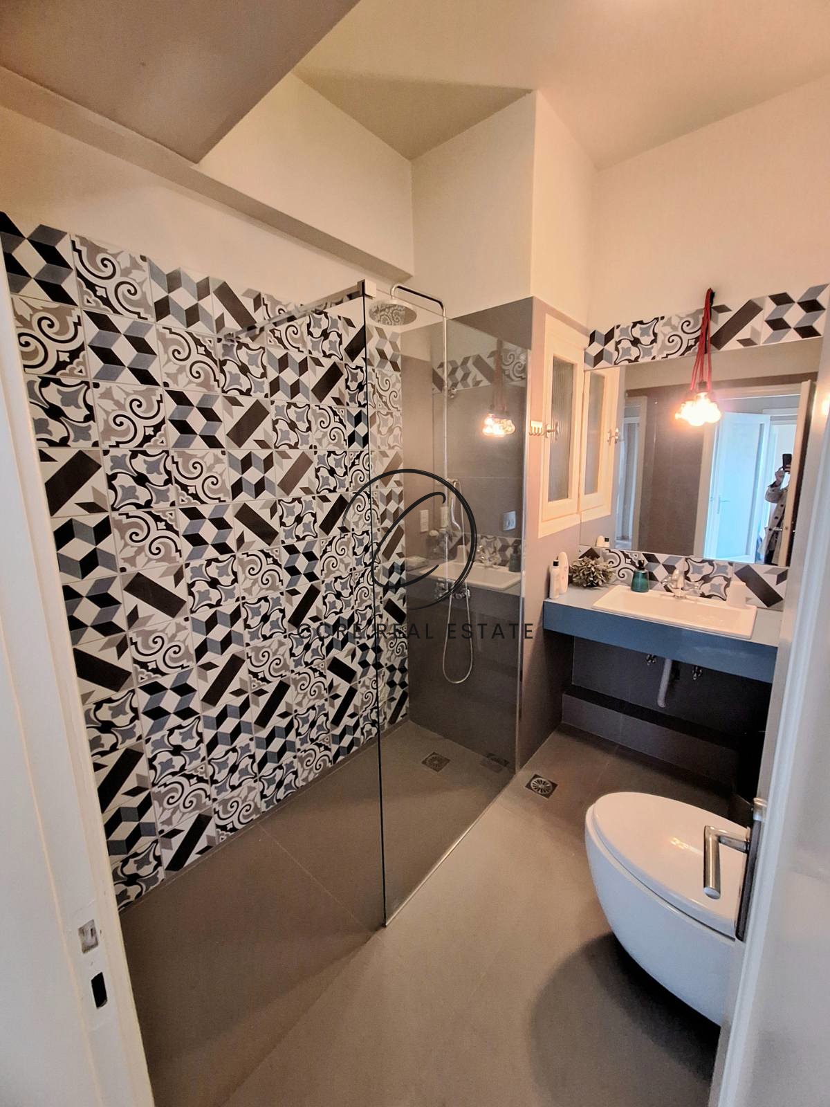 Gallery image 10