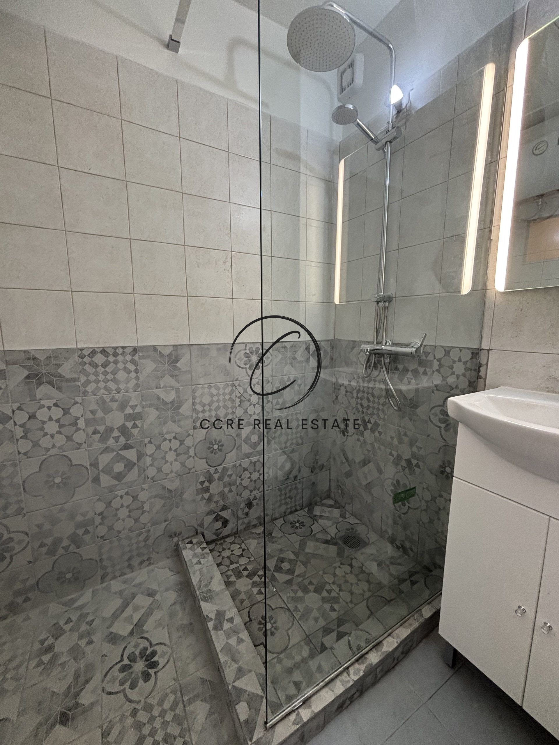 Gallery image 13