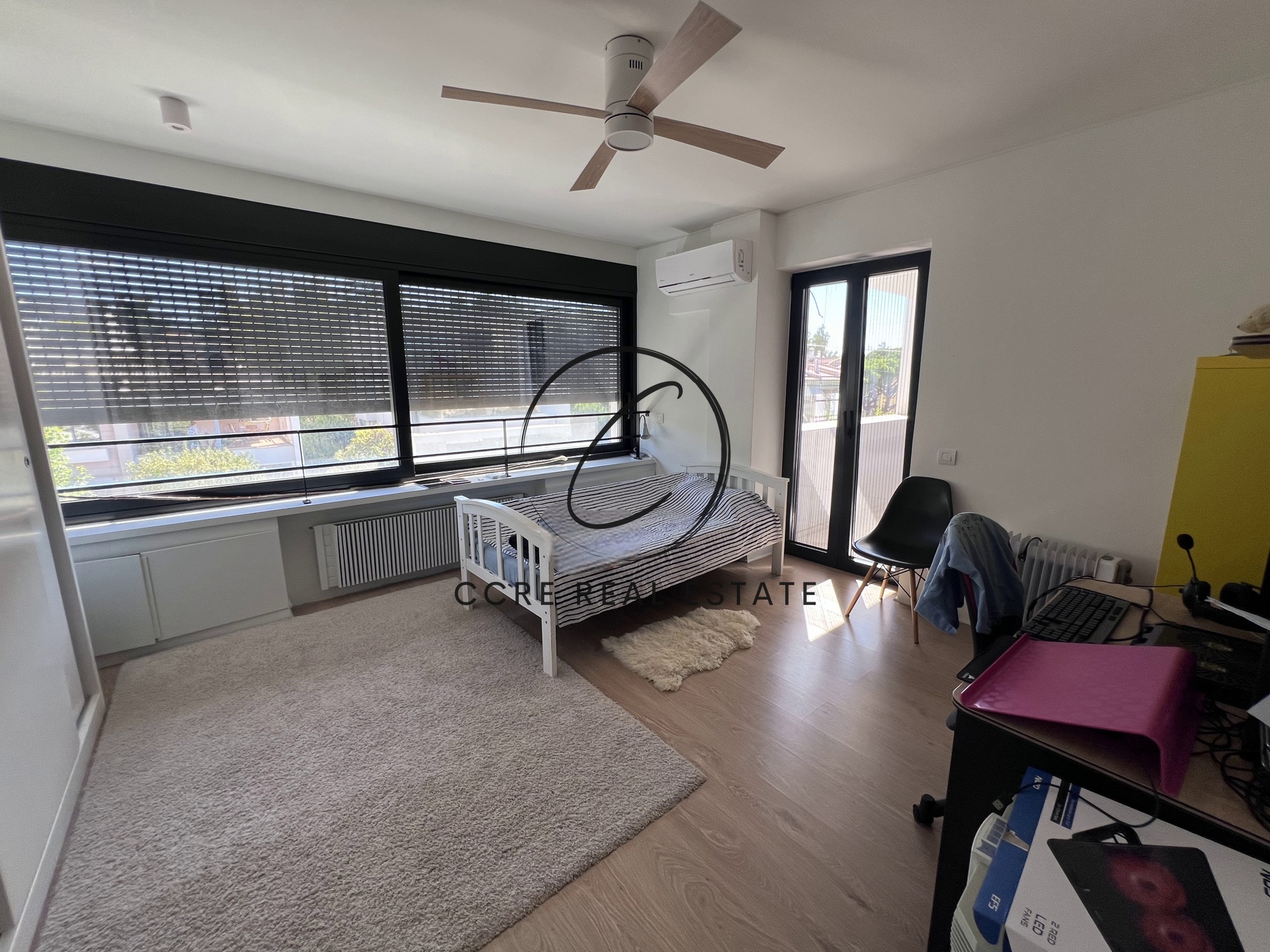 Gallery image 17