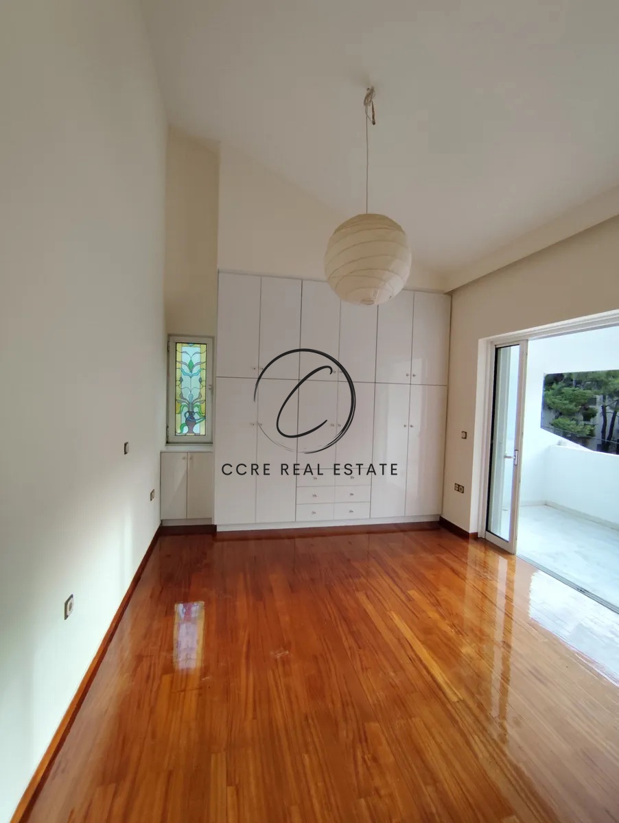 Gallery image 12