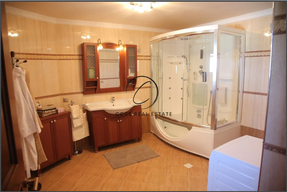 Gallery image 12