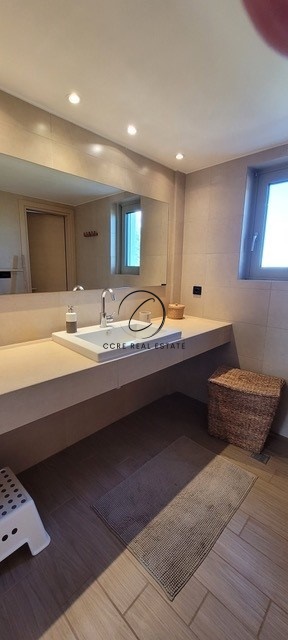 Gallery image 10
