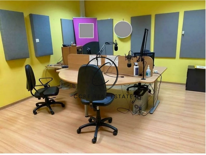 Gallery image 9