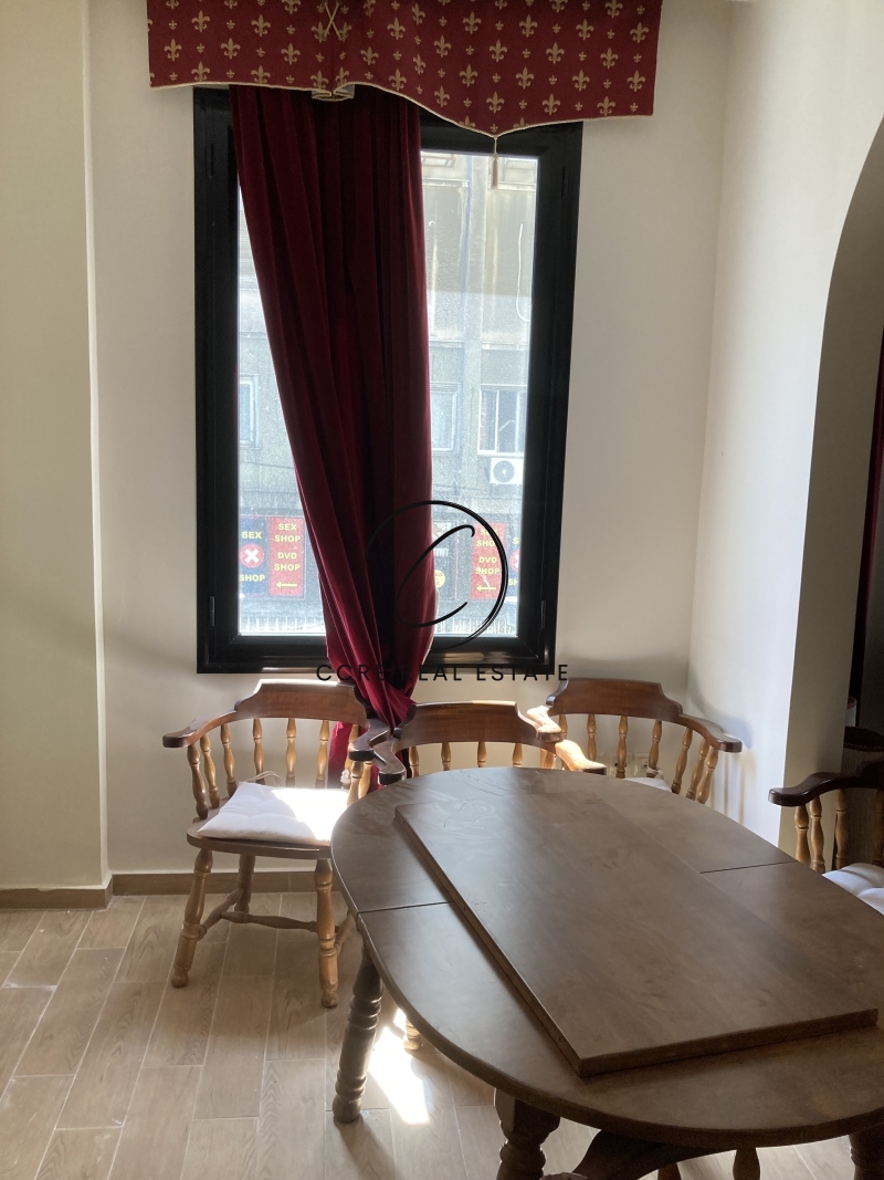 Gallery image 6