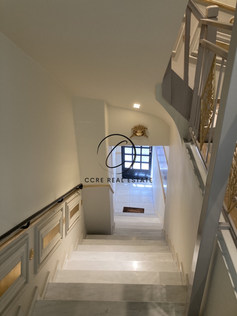 Gallery image 16