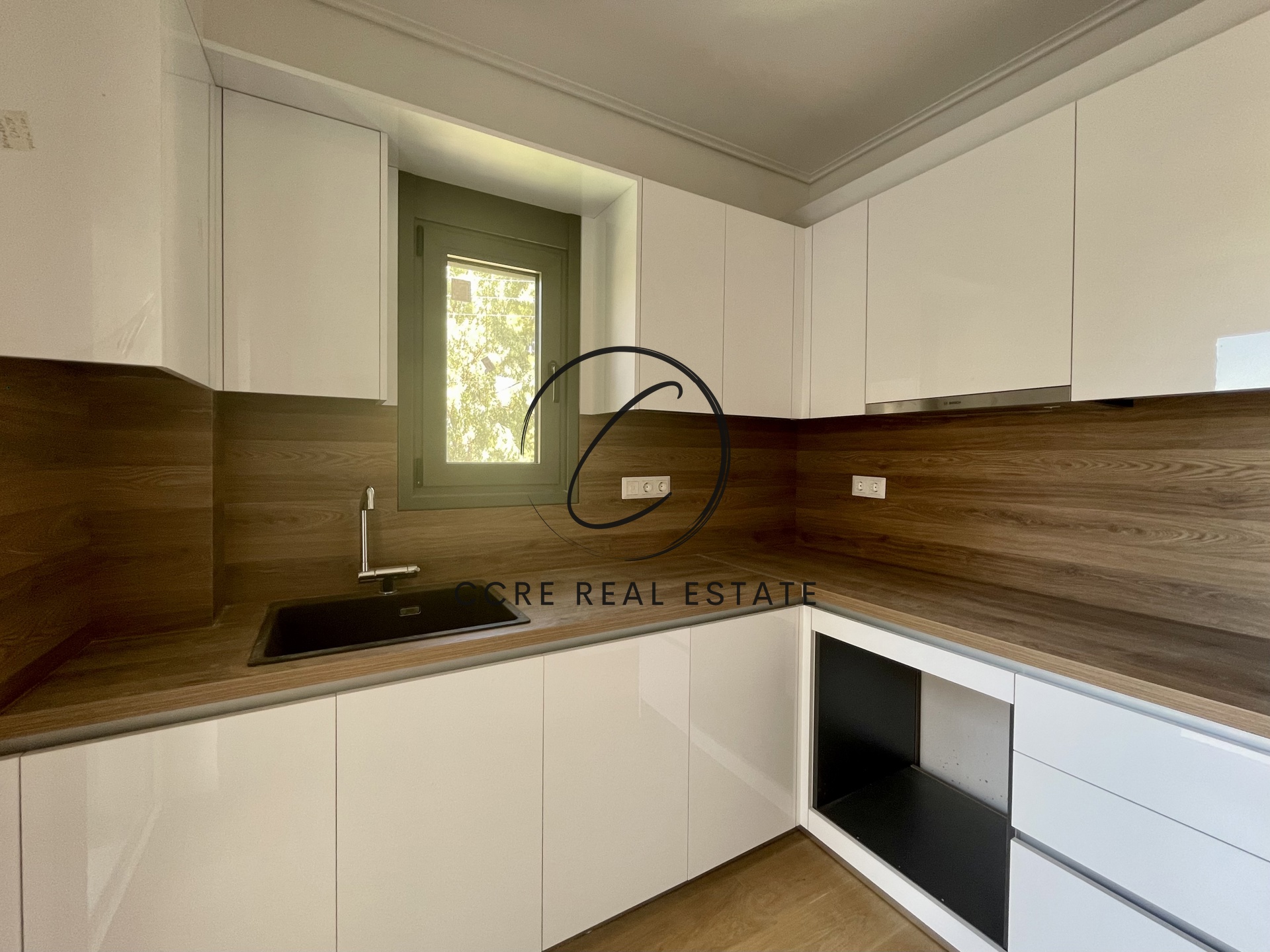 Gallery image 10