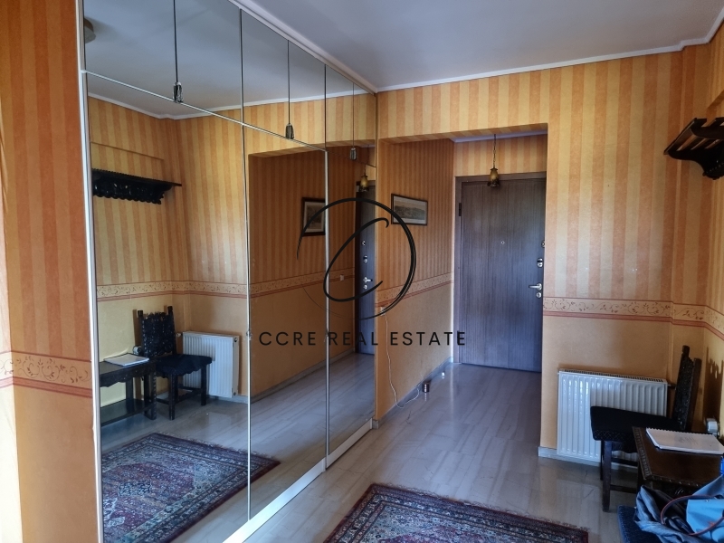 Gallery image 16