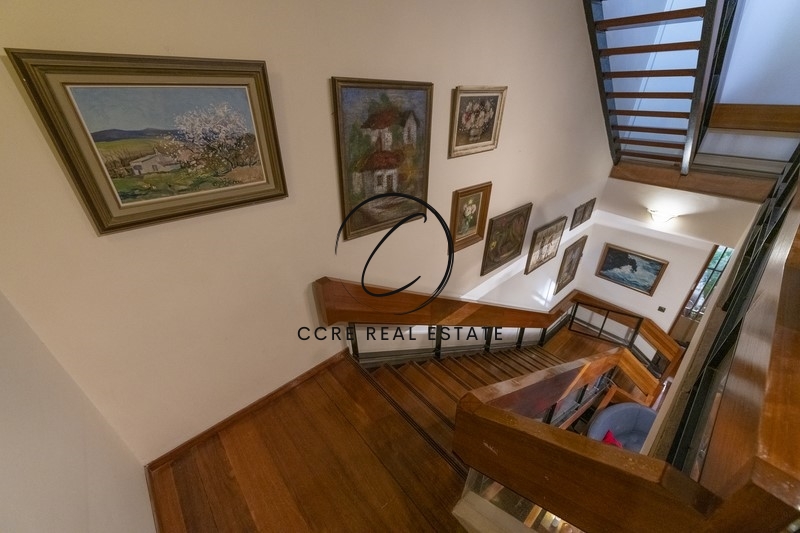 Gallery image 6