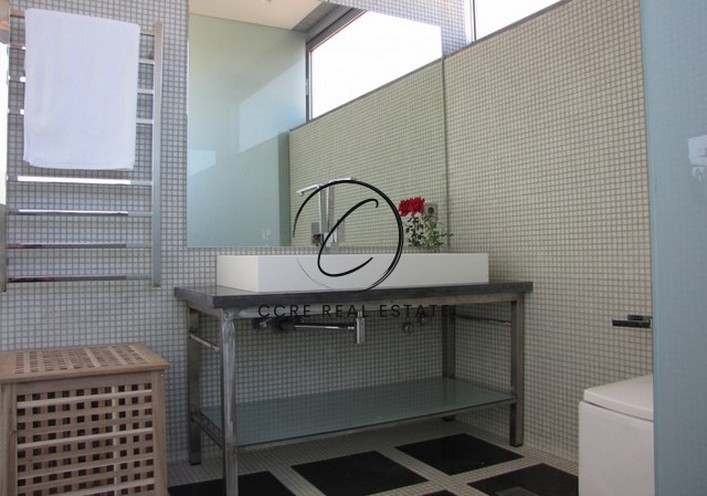 Gallery image 19