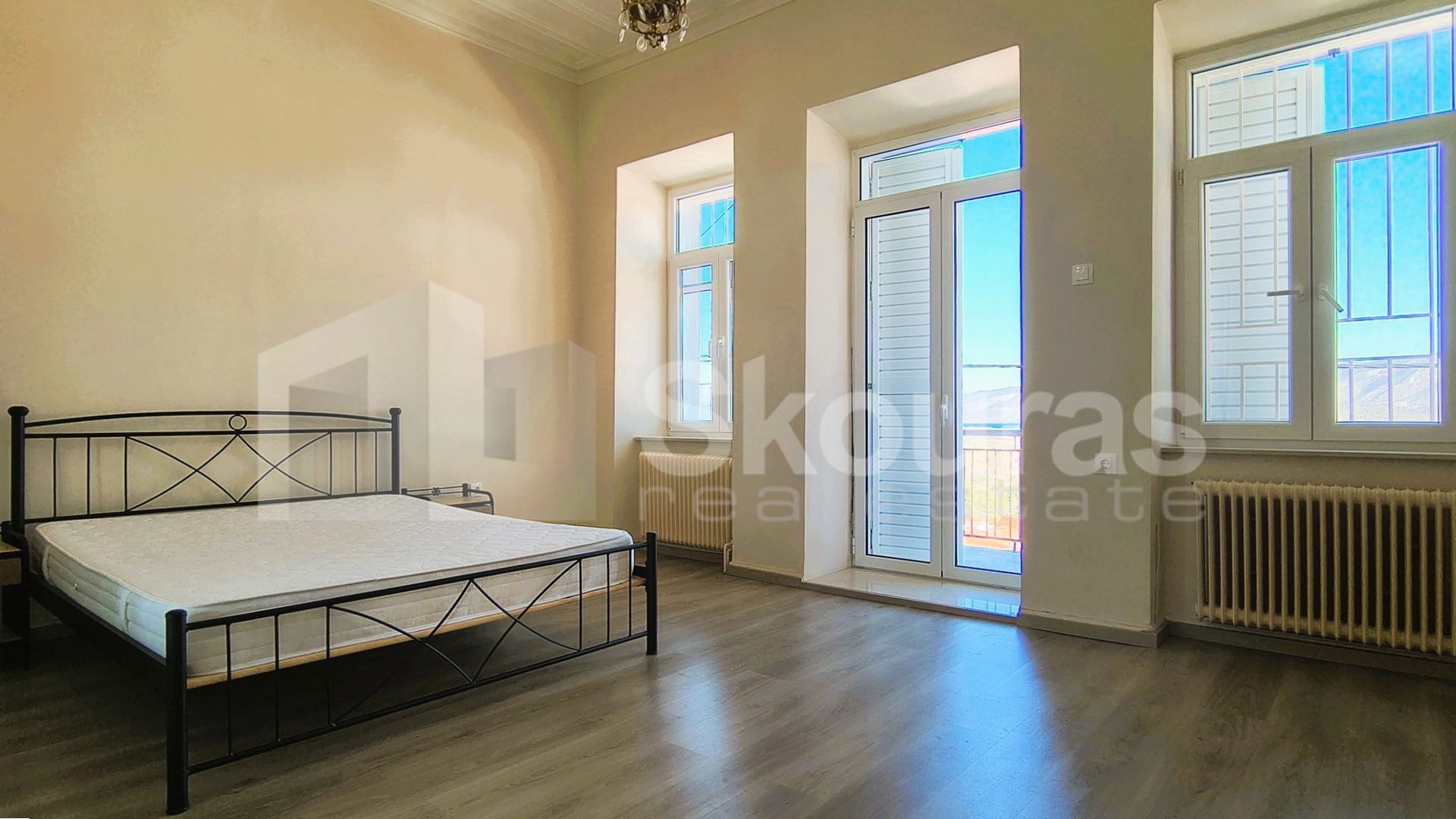 Gallery image 13