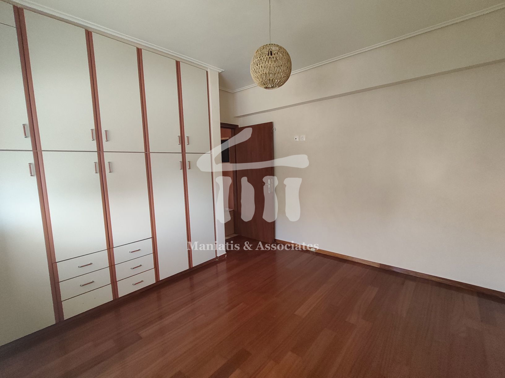 Gallery image 13