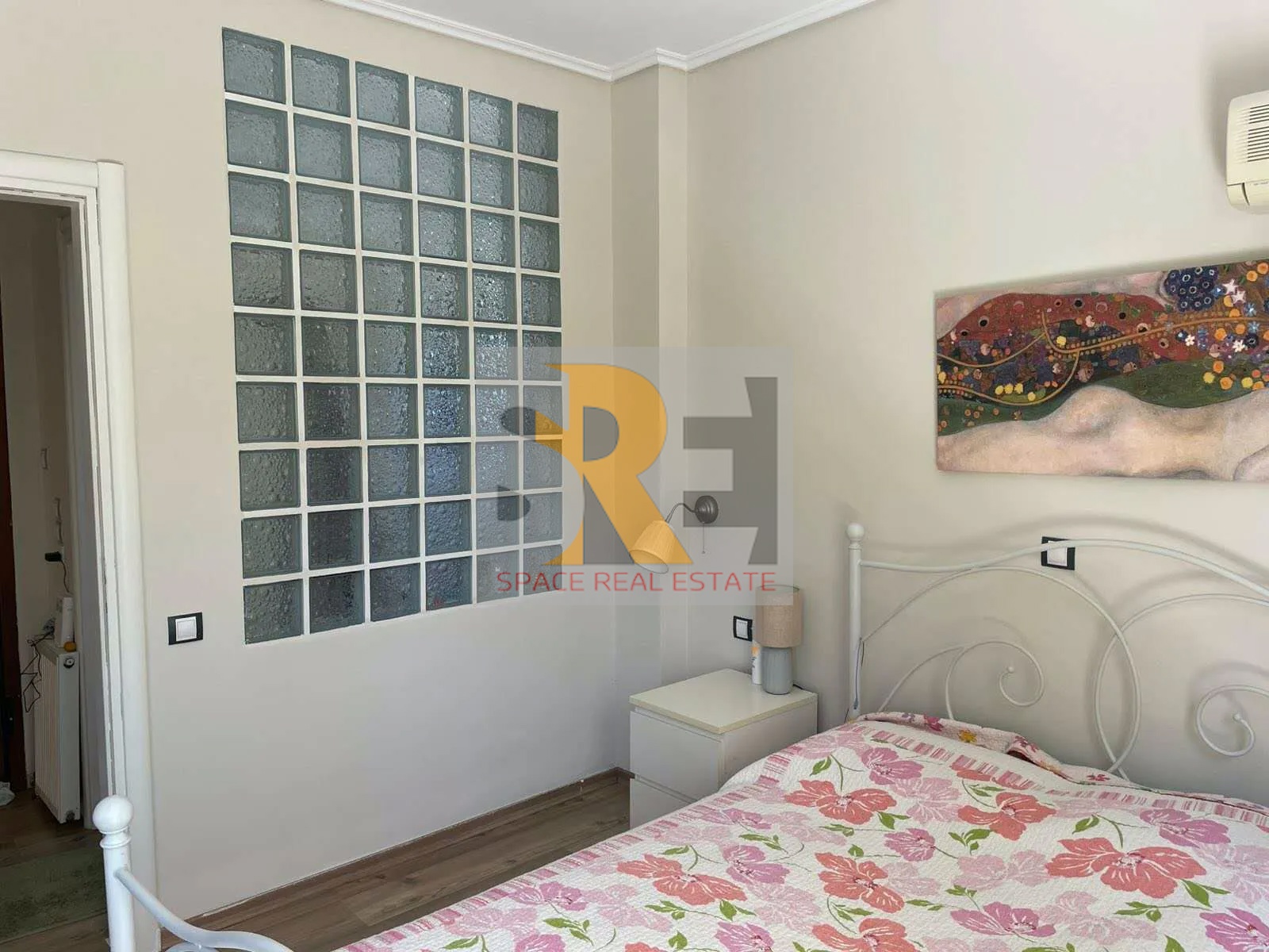 Gallery image 10