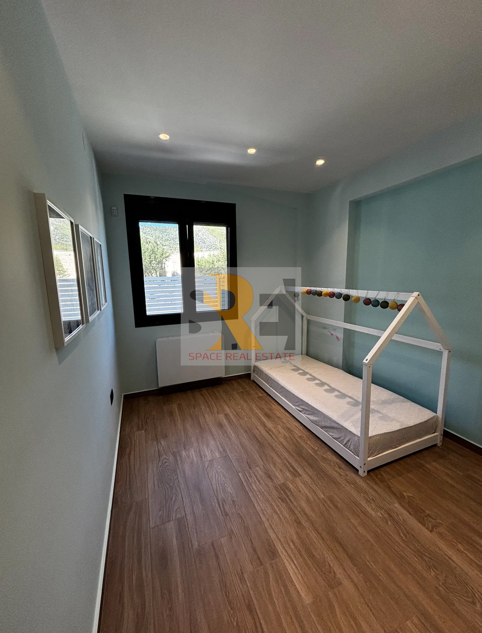 Gallery image 6