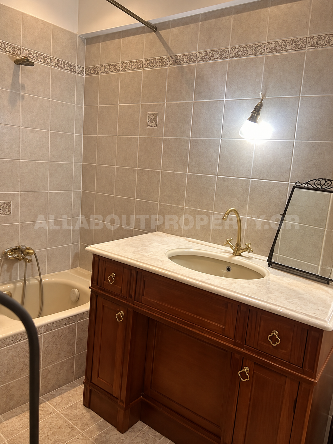 Gallery image 16